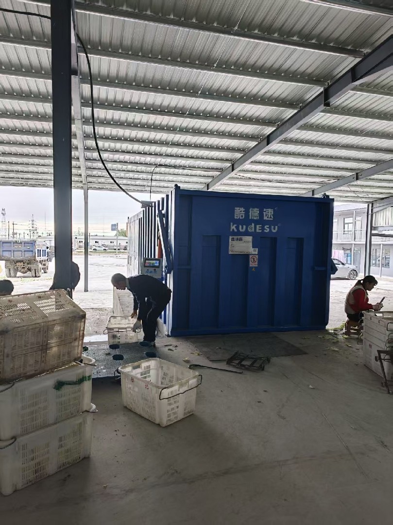 沽源蔡总6卡板真空预冷机安装